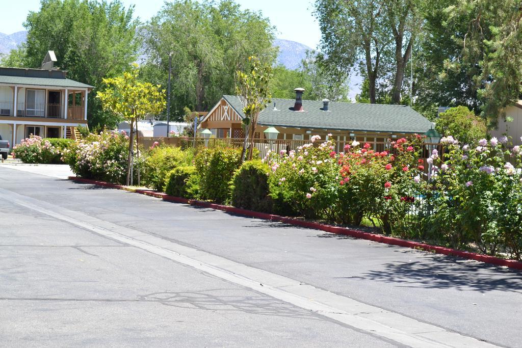 Vagabond Inn Bishop Exterior photo